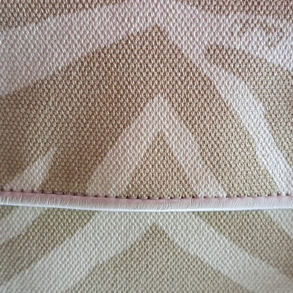 Coach Zebra Purse White and Tan - Picture 6 of 16
